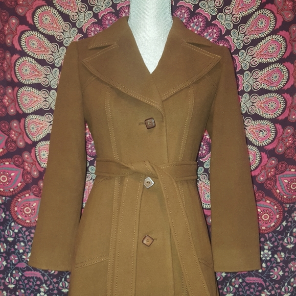 Jackets & Blazers - Beautiful brown tailored coat.